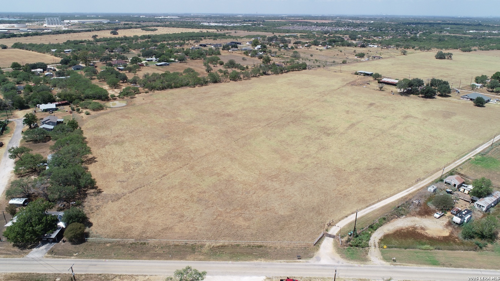 main property photo 8