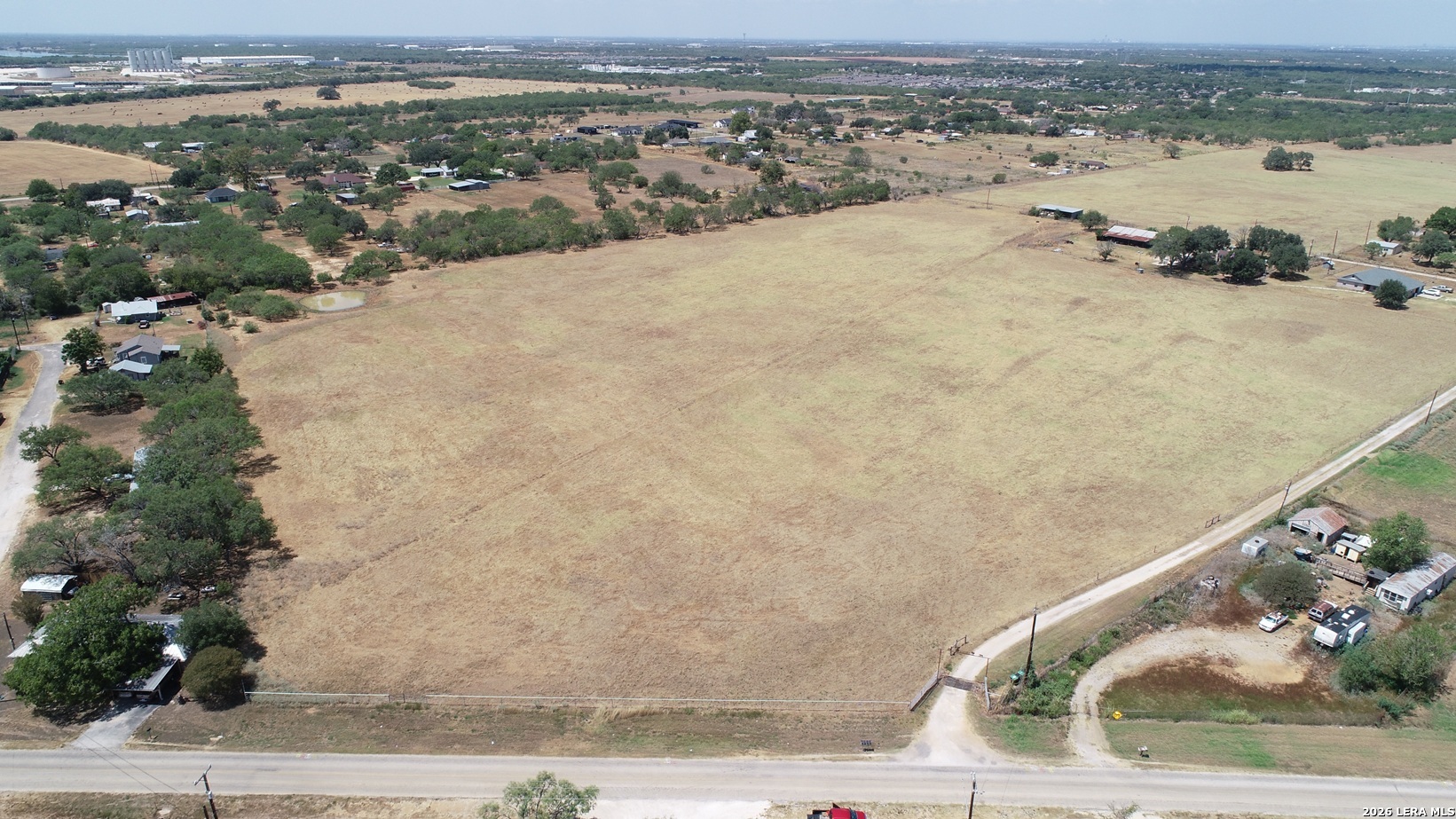 main property photo 9