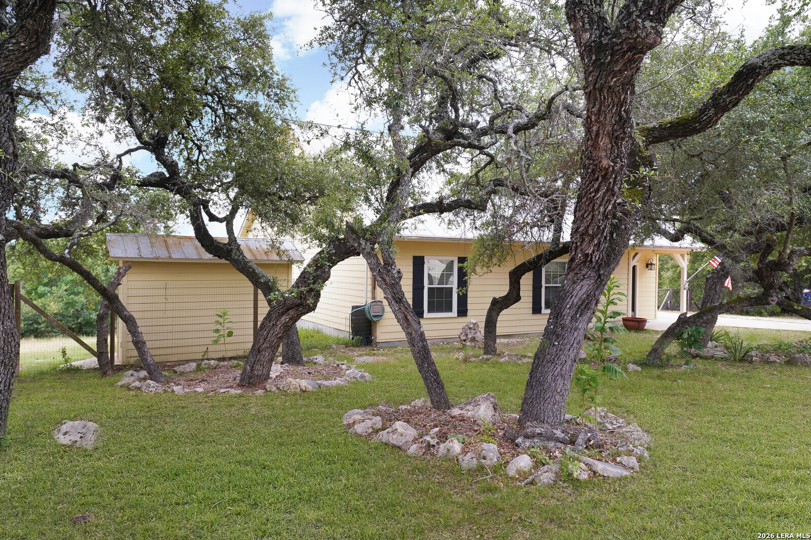 main property photo 31