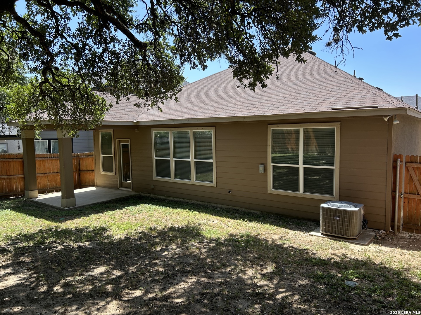 main property photo 24