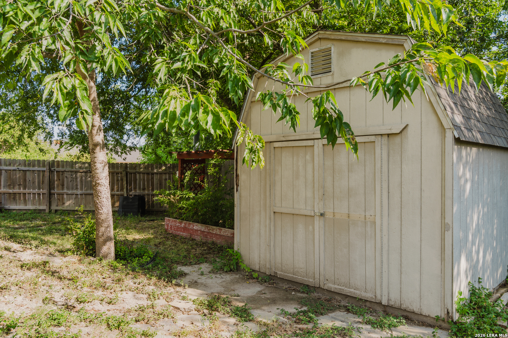 main property photo 50