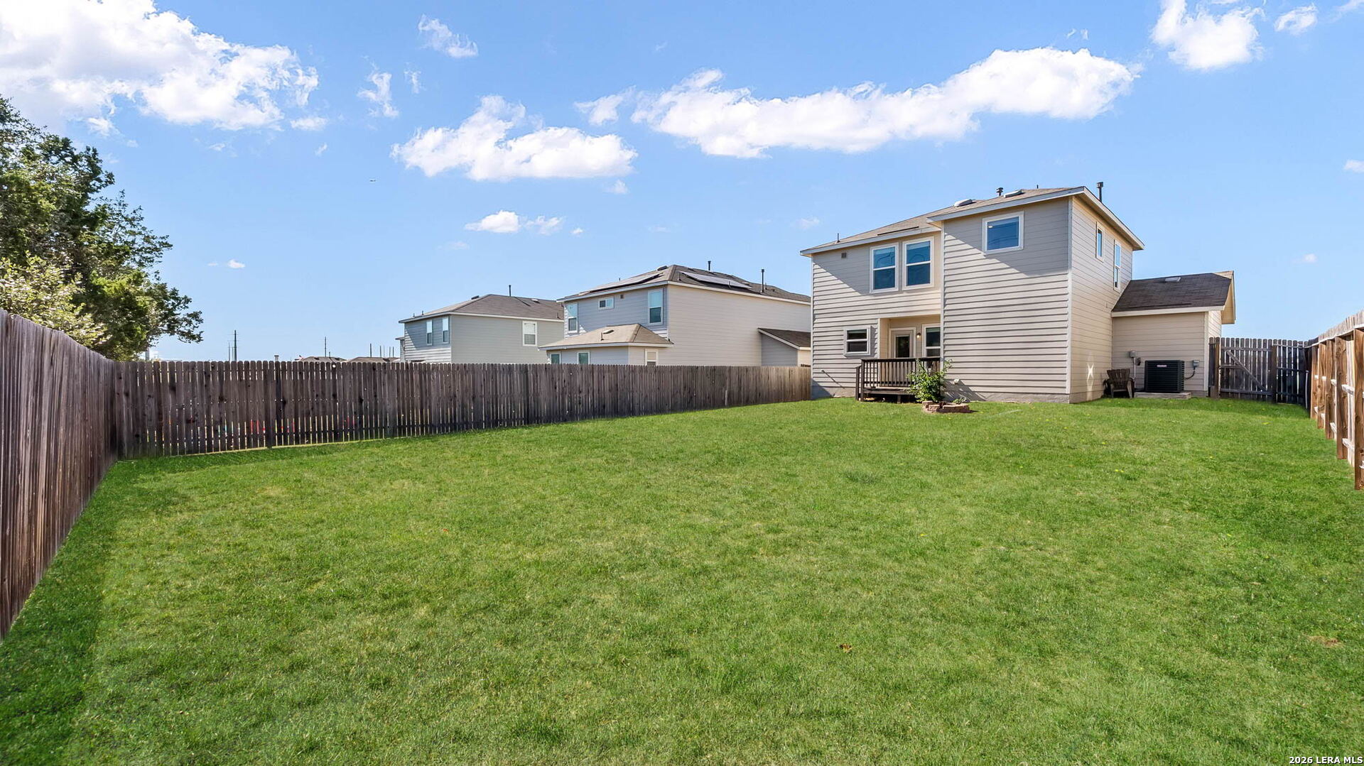 main property photo 18