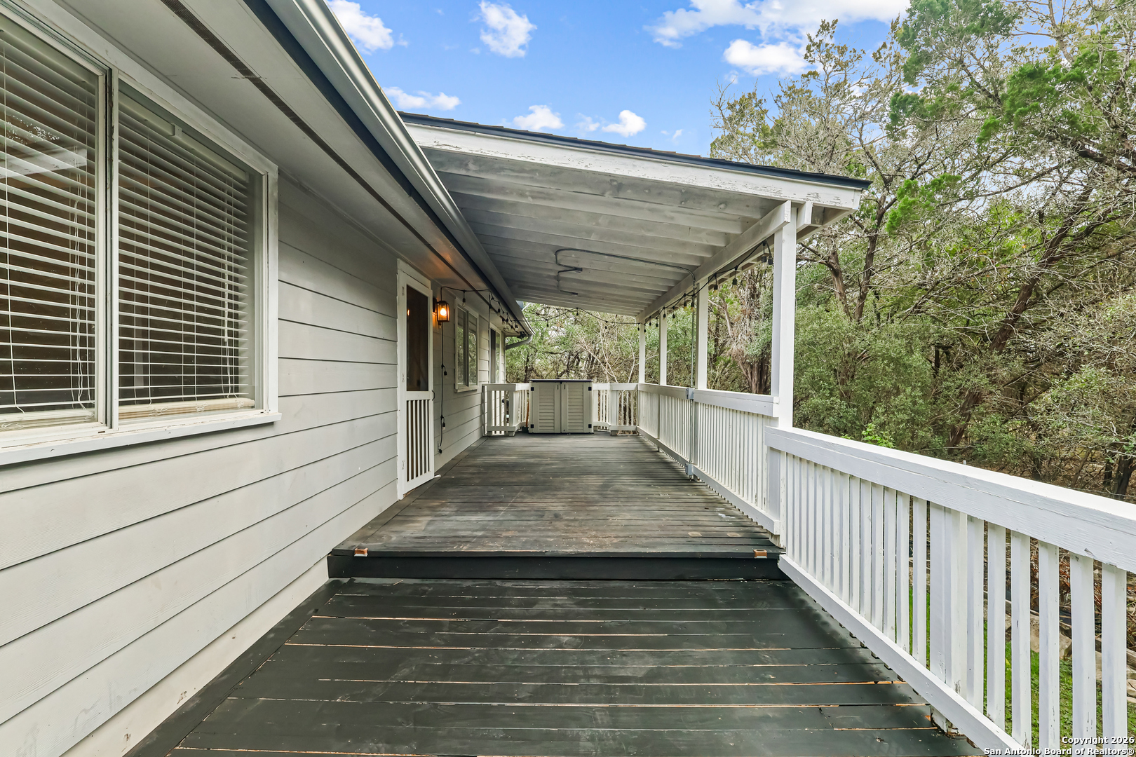 main property photo 28