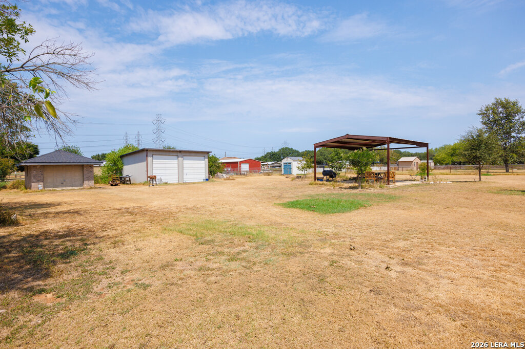 main property photo 21