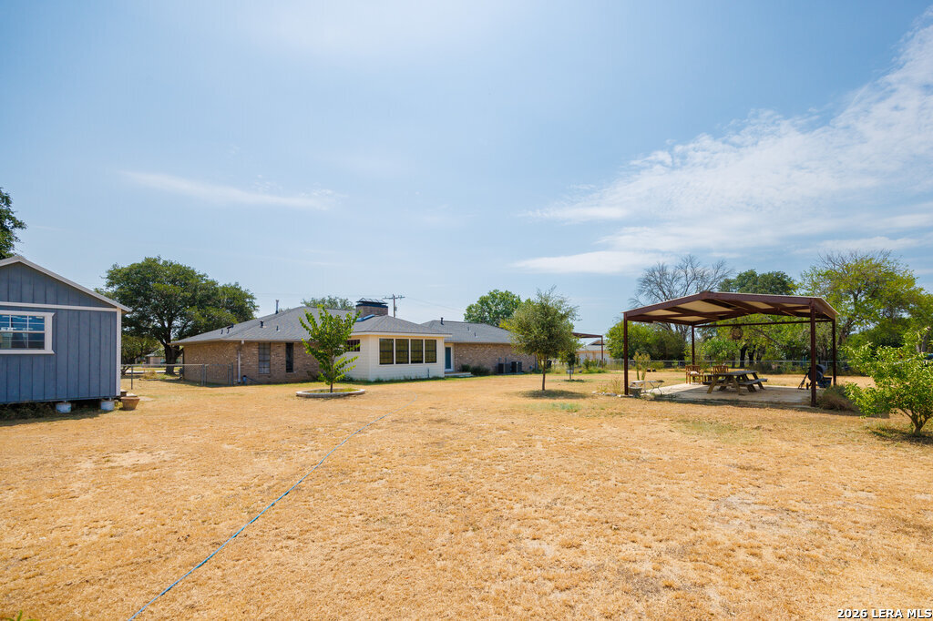 main property photo 23