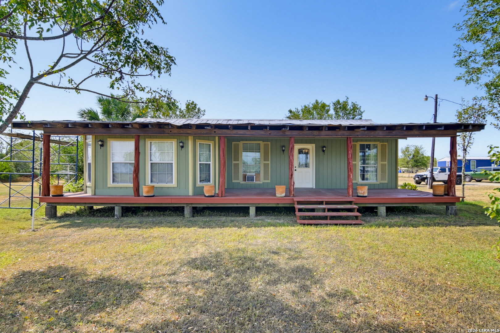 main property photo 14