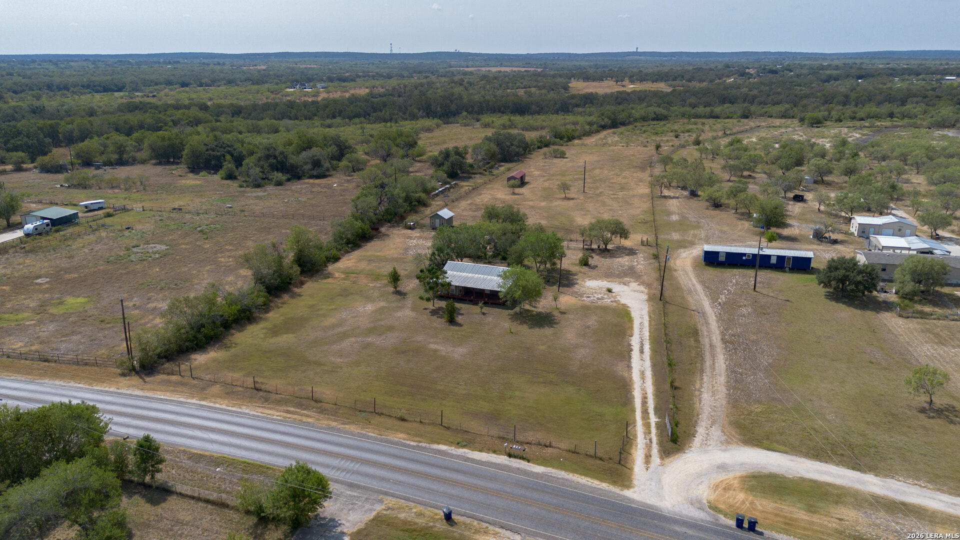 main property photo 6