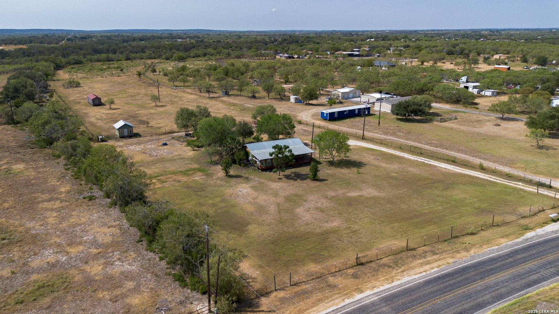 main property photo 8