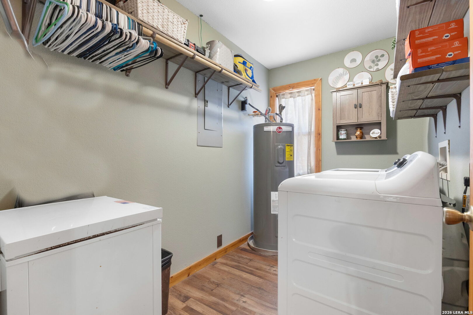 main property photo 16