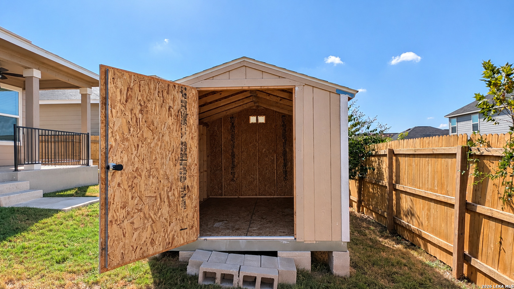 main property photo 34