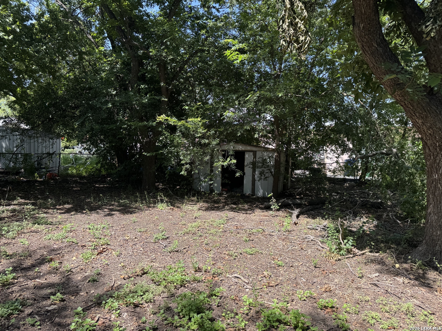 main property photo 14