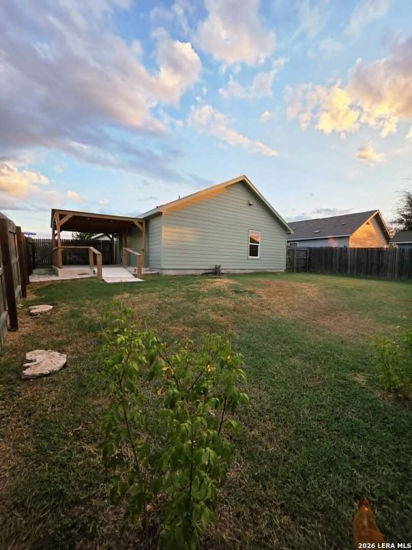 main property photo 16