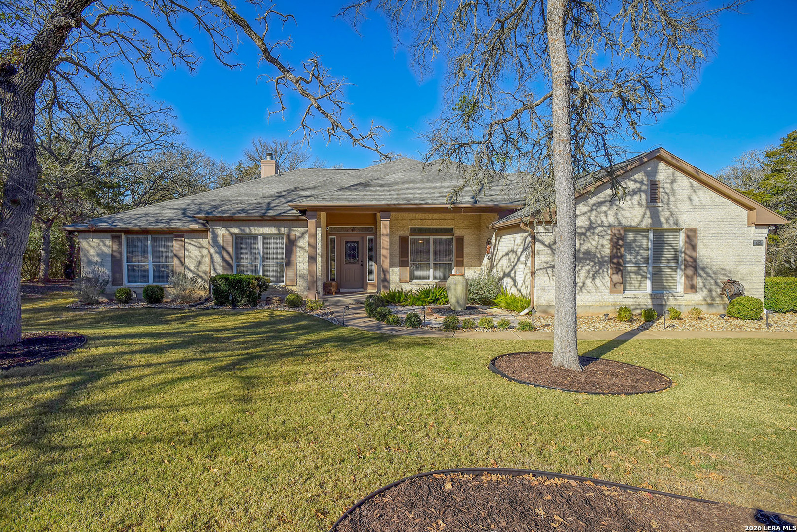 main property photo 0