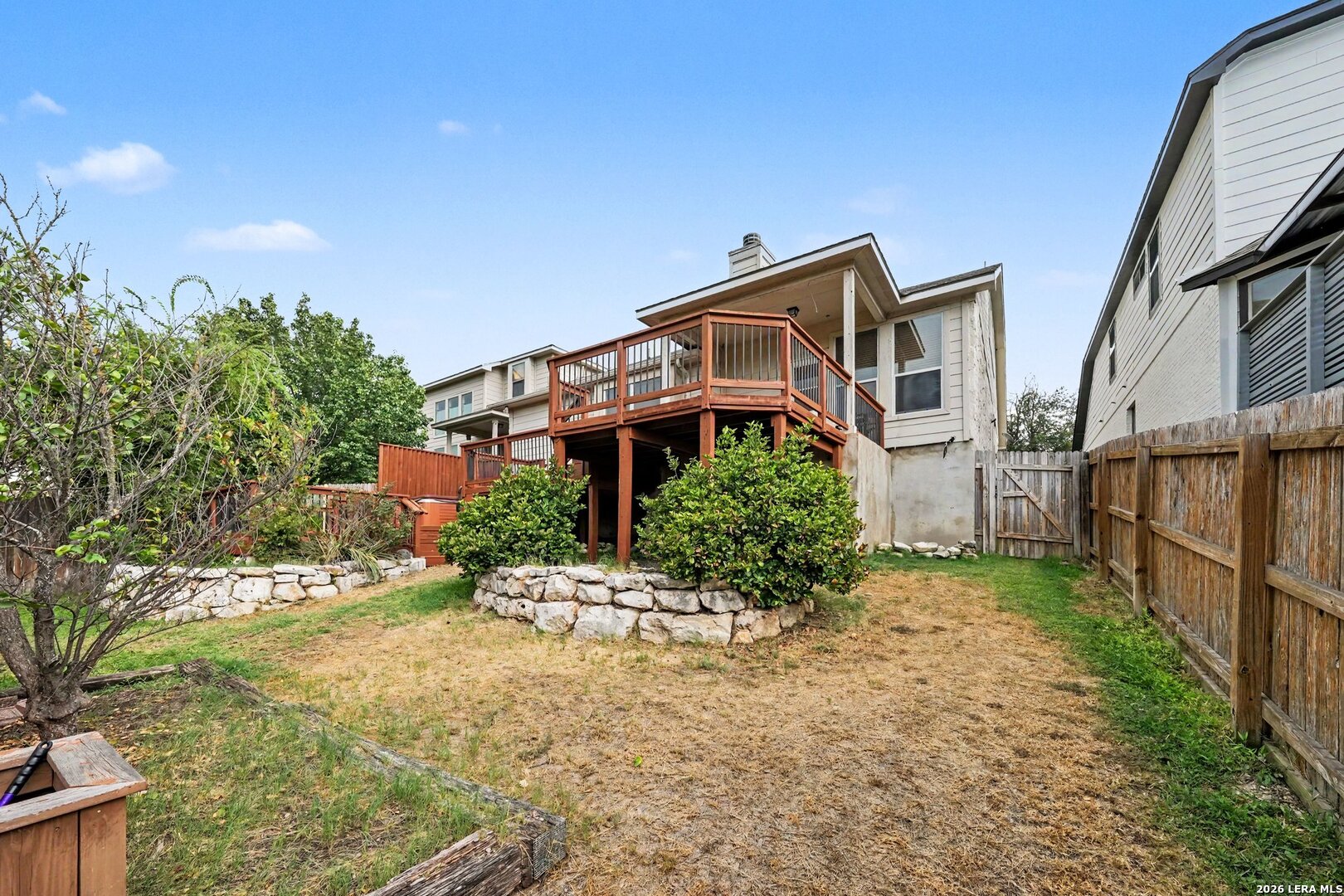 main property photo 33
