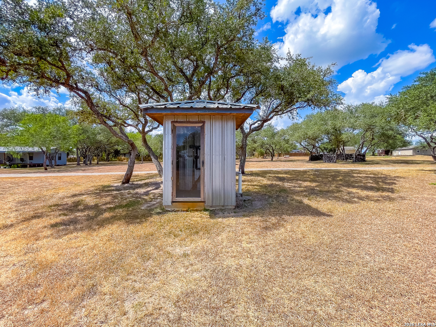 main property photo 45