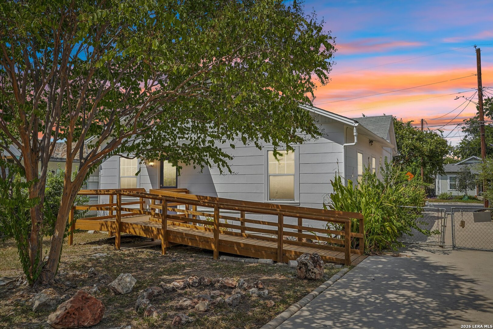main property photo 22