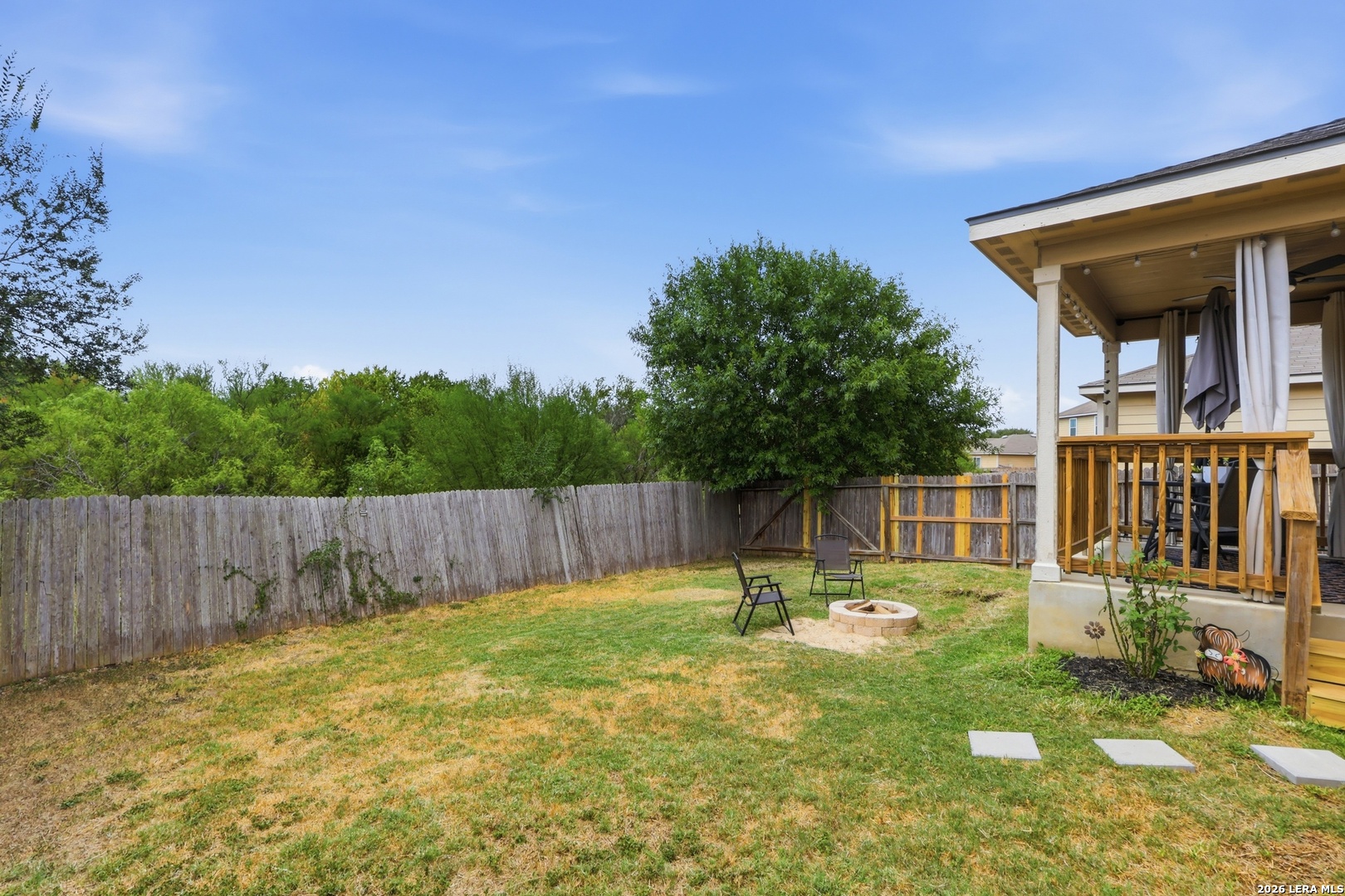 main property photo 25