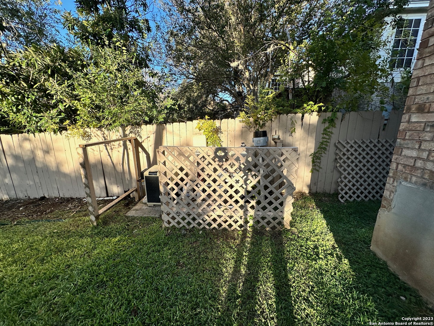 main property photo 8
