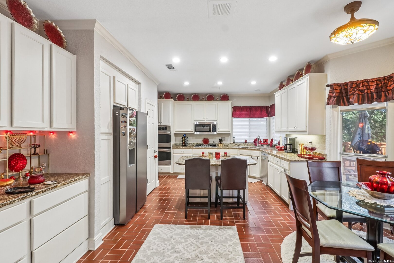main property photo 8