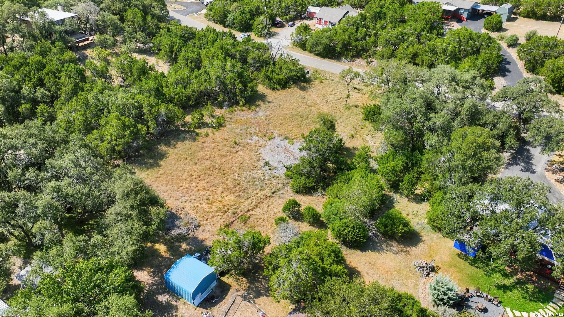 main property photo 25
