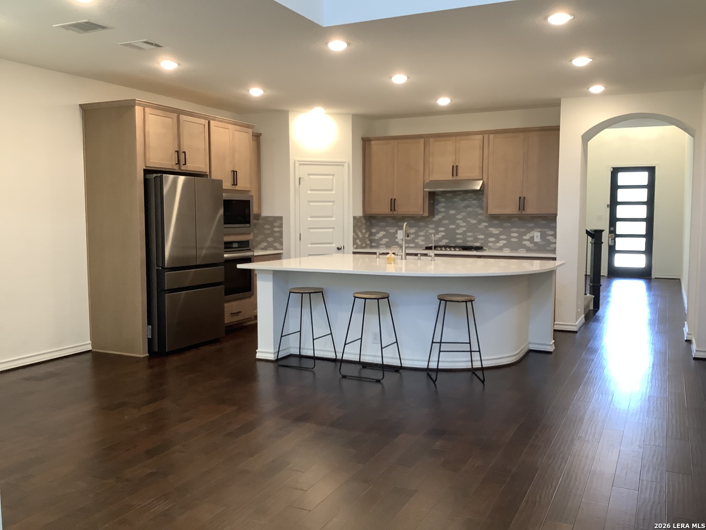 main property photo 16