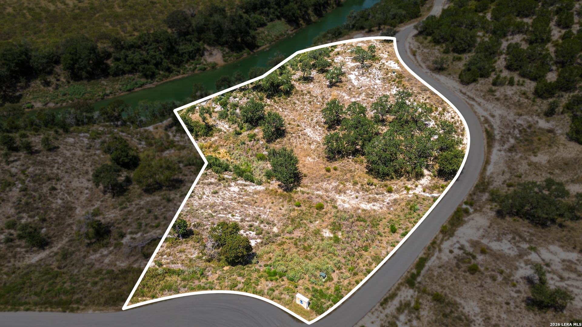 main property photo 11