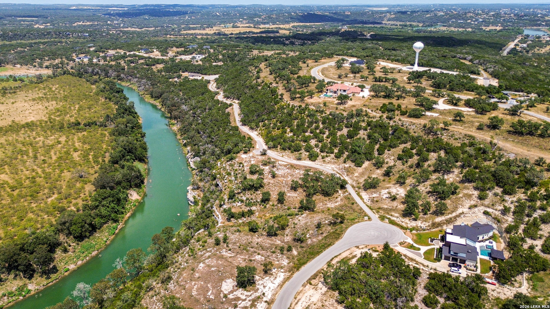 main property photo 15