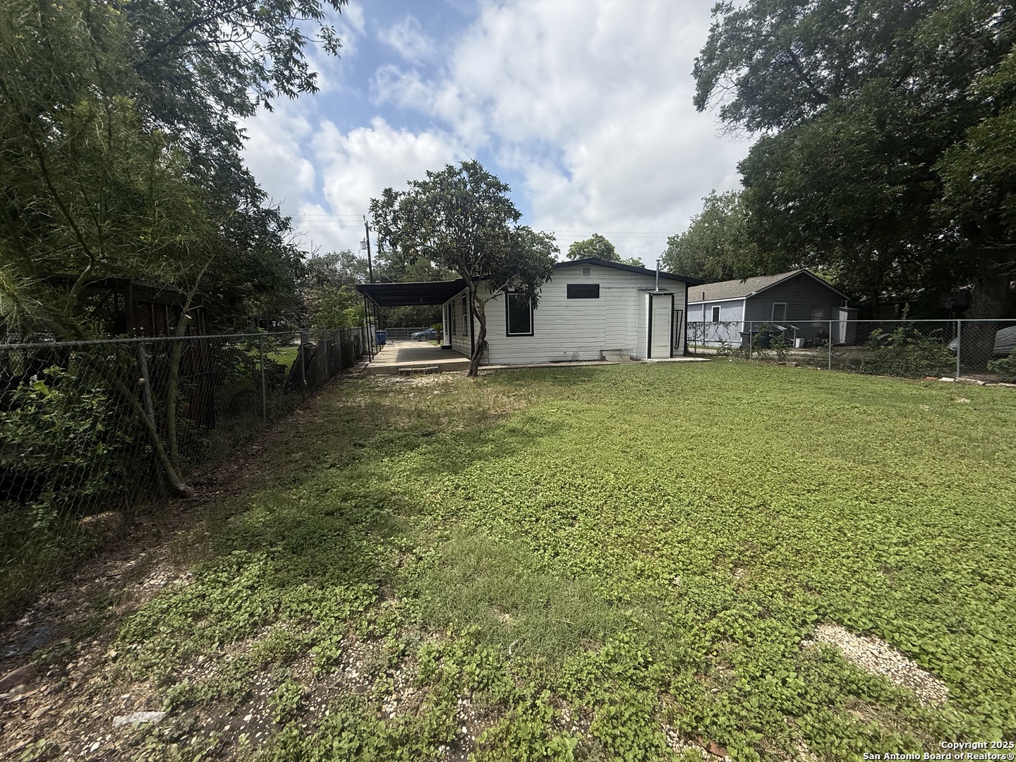 main property photo 19