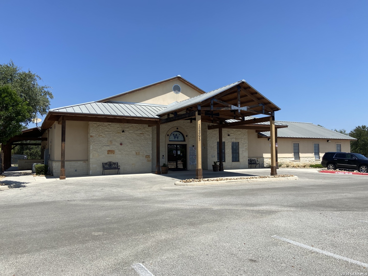 main property photo 48
