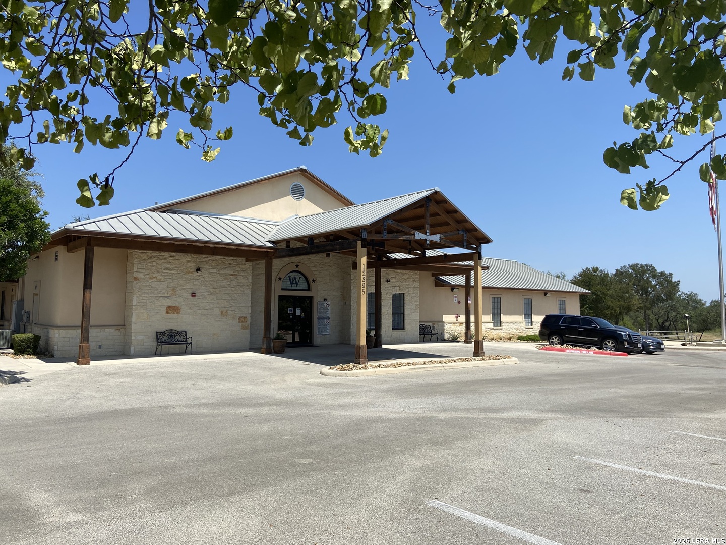 main property photo 49