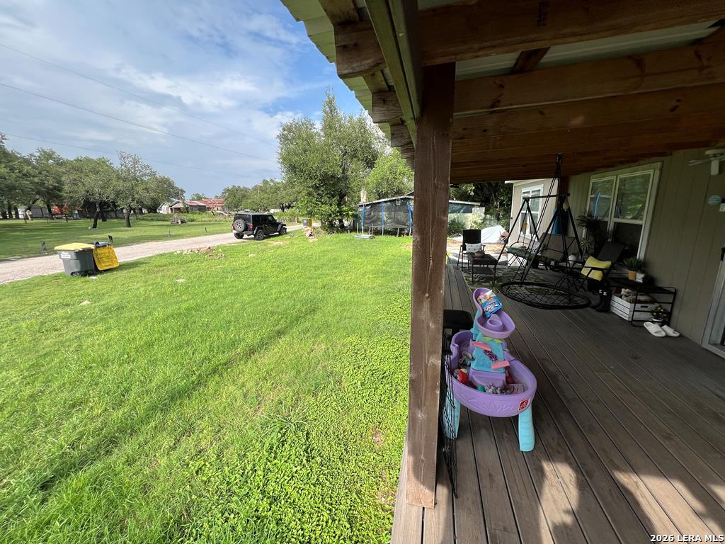 main property photo 28