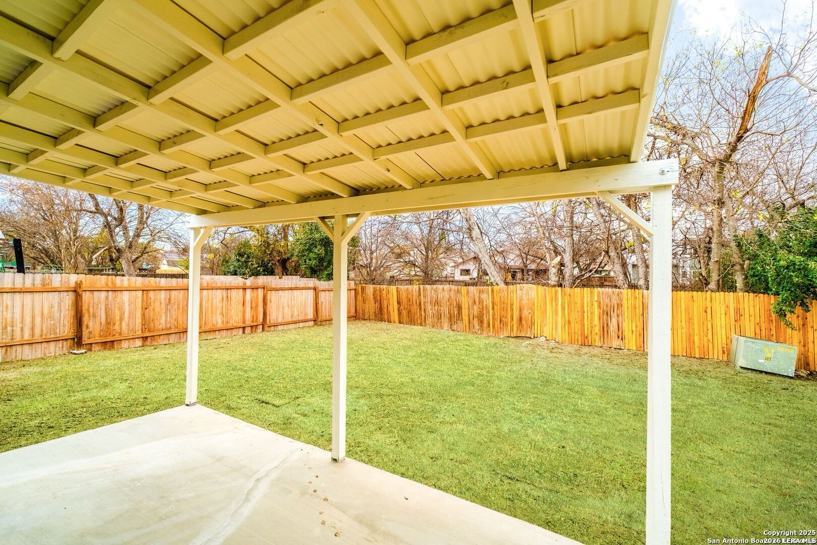 main property photo 14