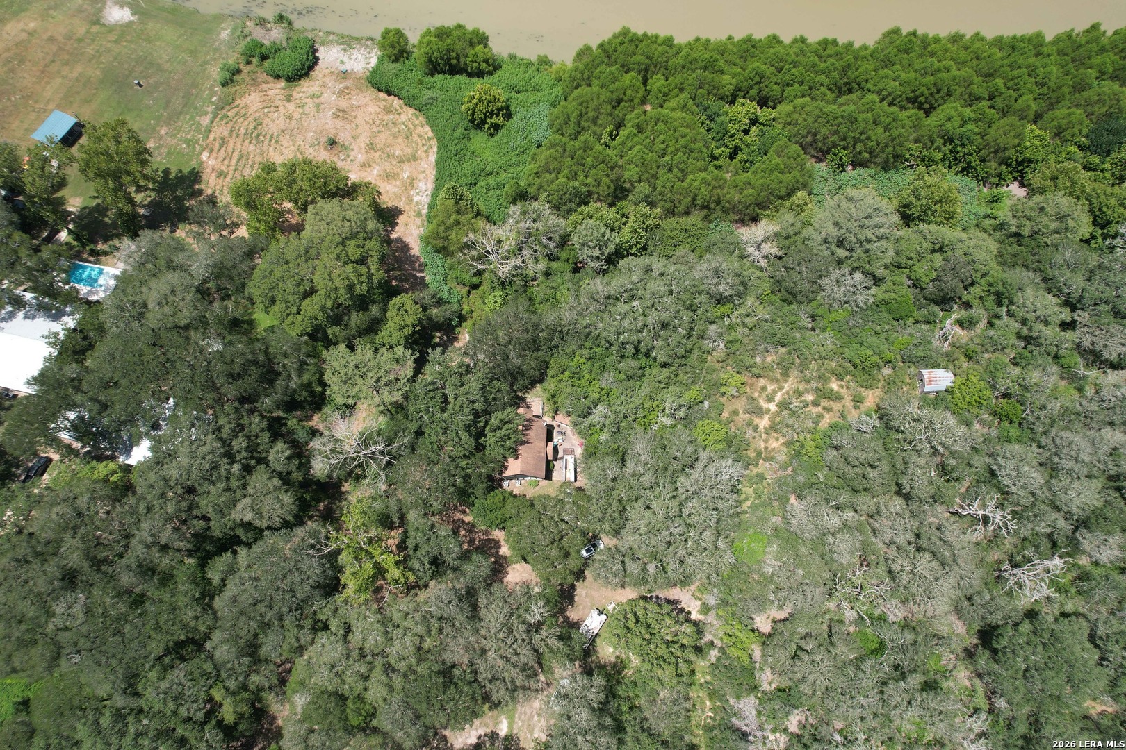 main property photo 29
