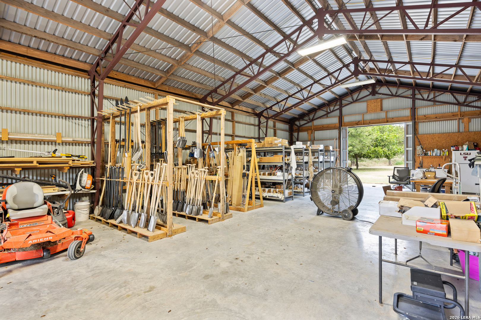 main property photo 17