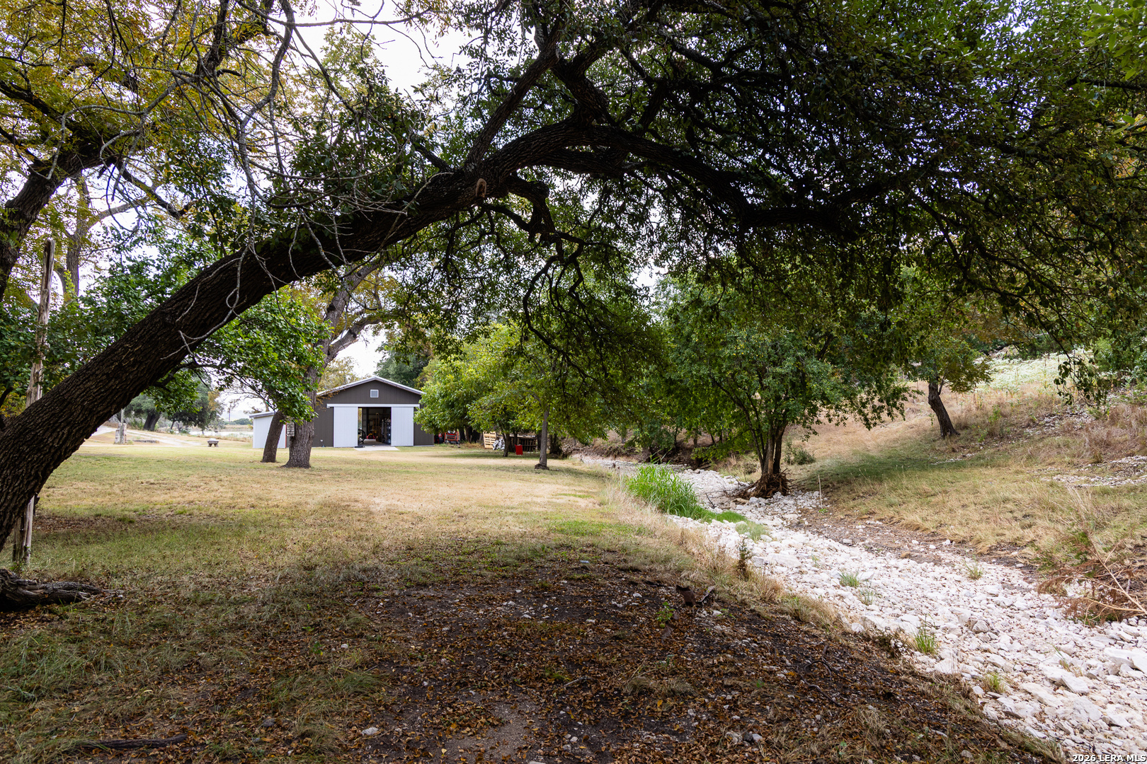 main property photo 31