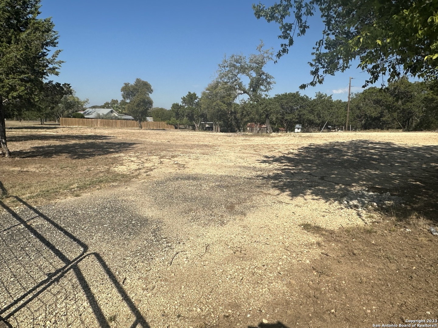 main property photo 7