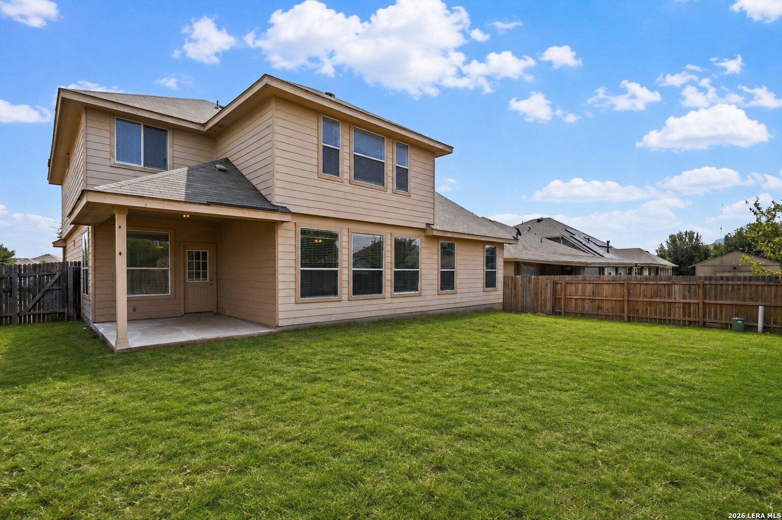 main property photo 20