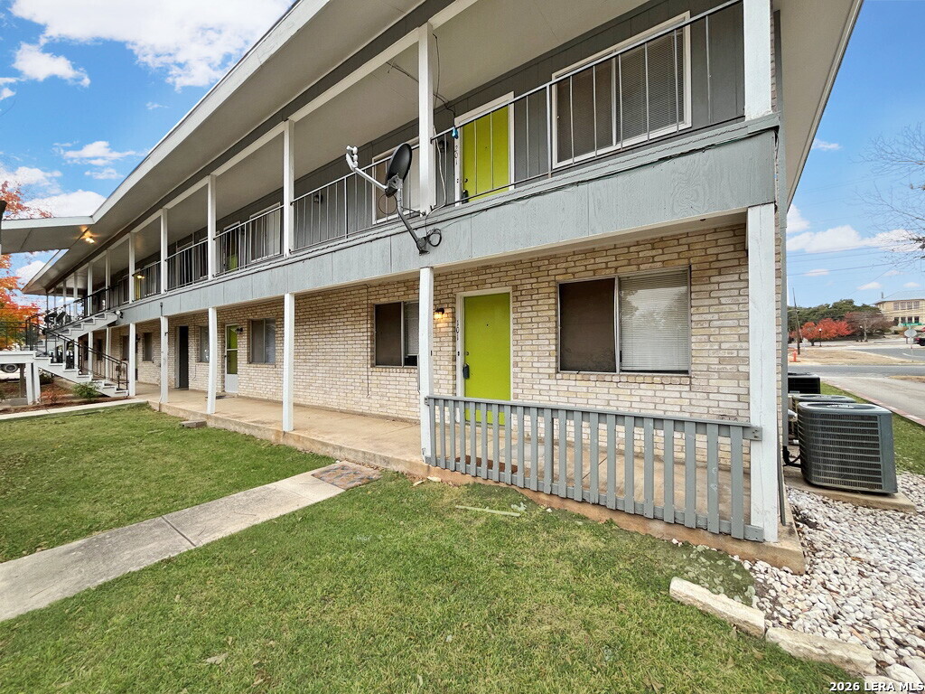 main property photo 0