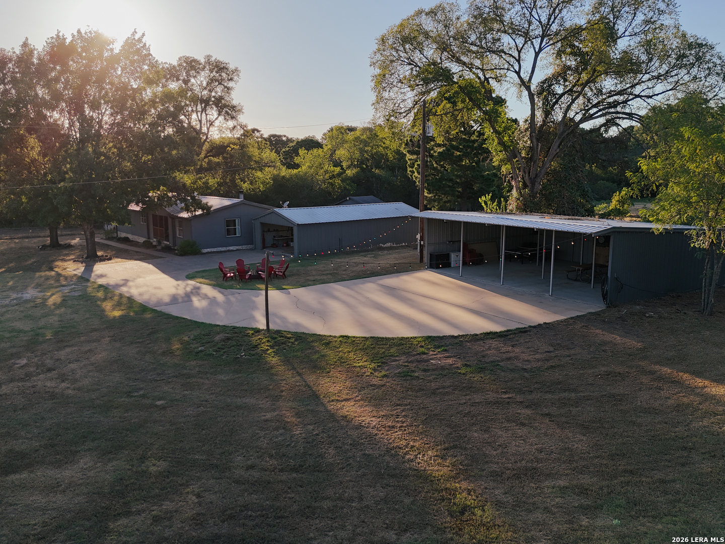main property photo 22