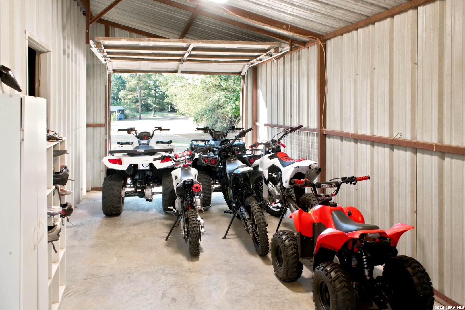 main property photo 26