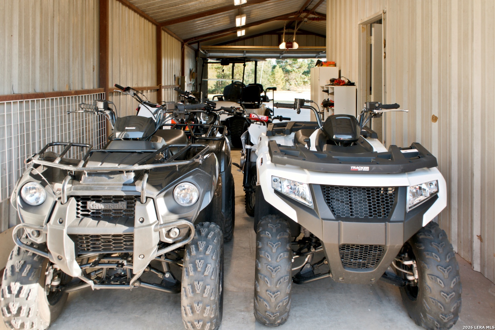 main property photo 27