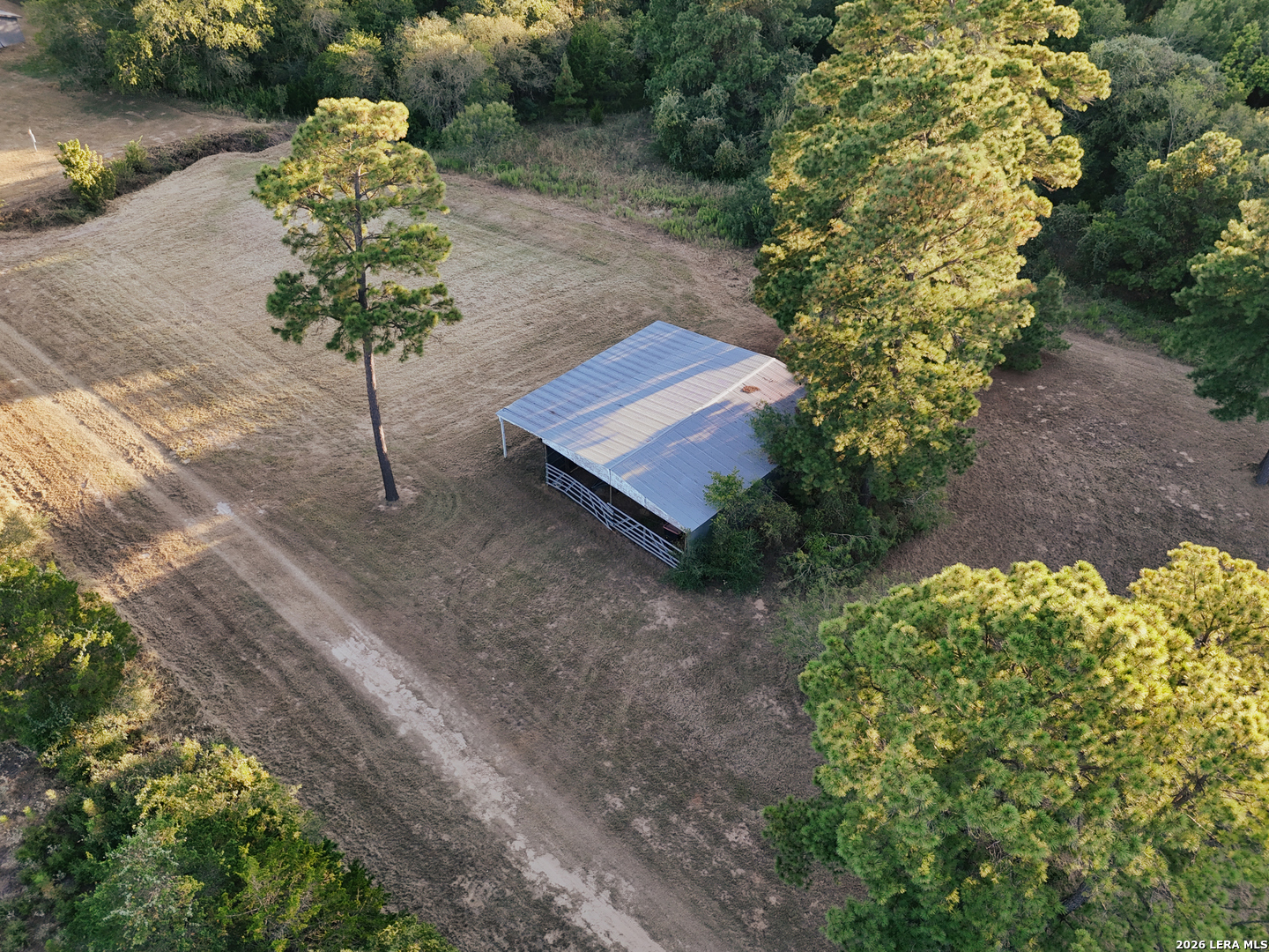 main property photo 33