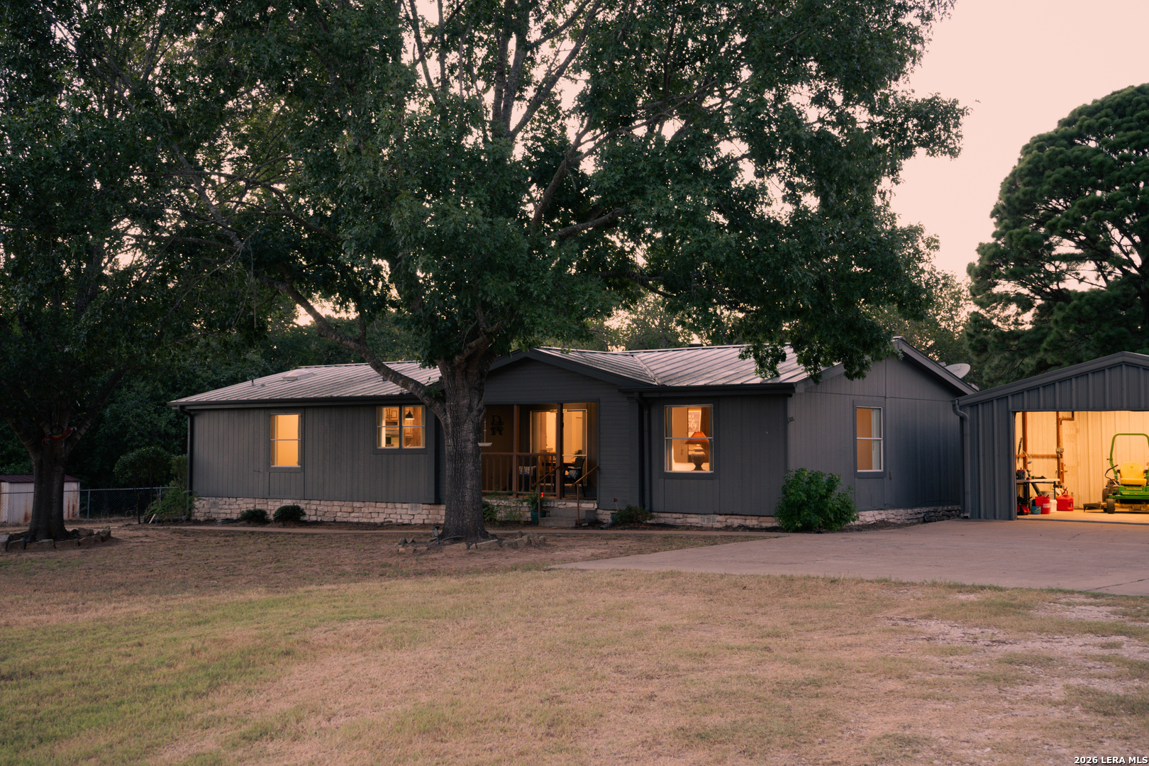 main property photo 46
