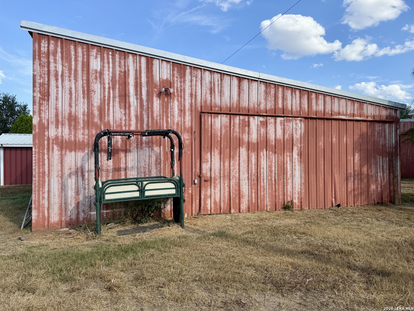 main property photo 16