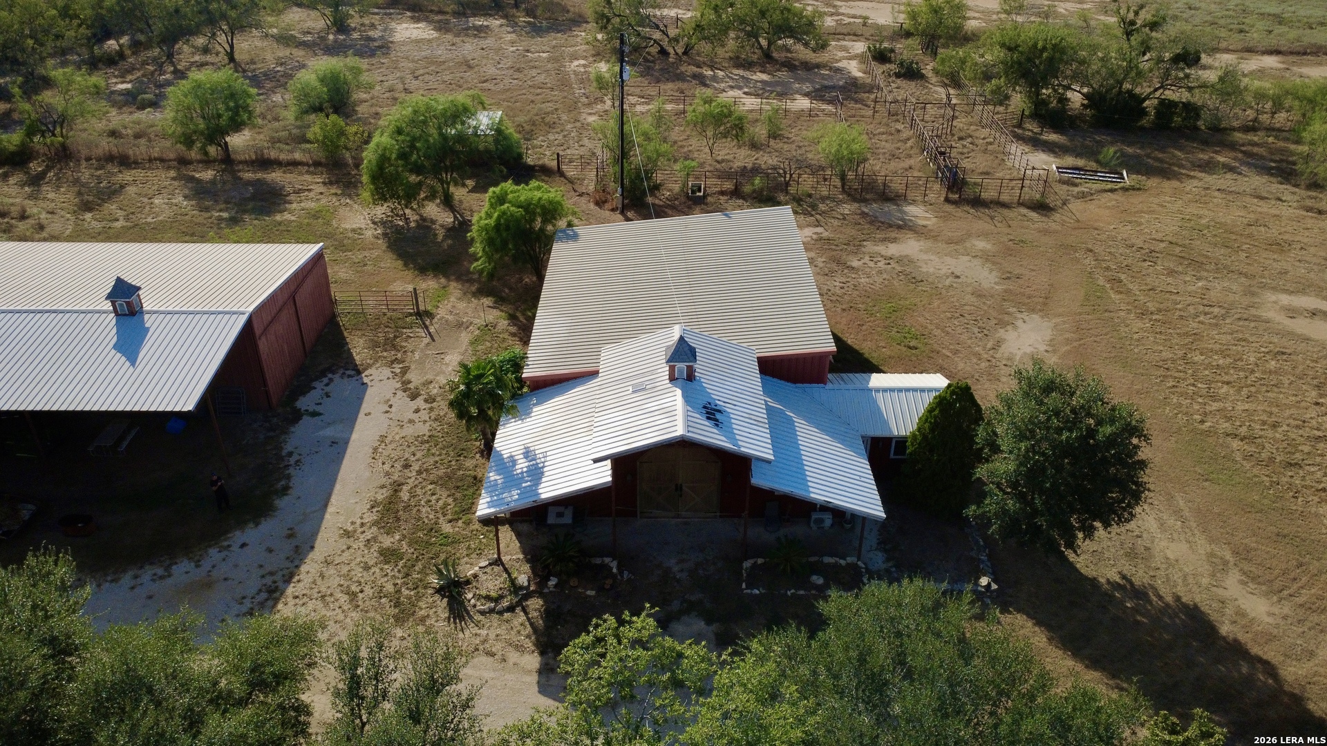 main property photo 41