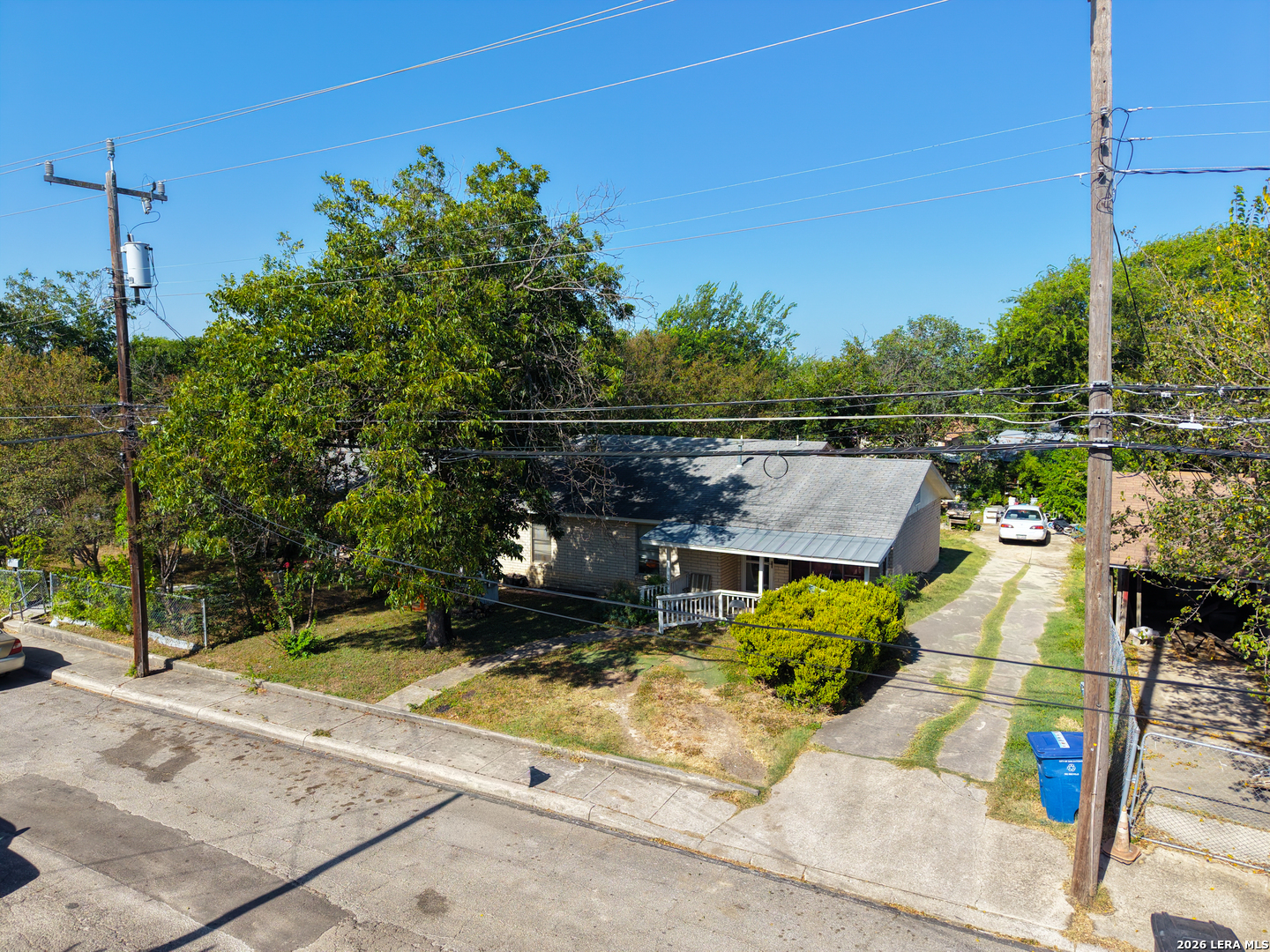 main property photo 22