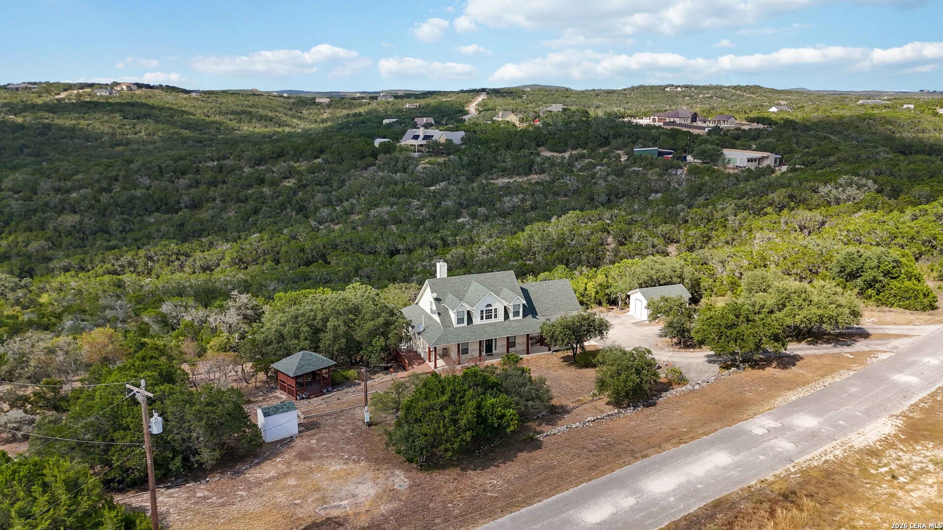 main property photo 25