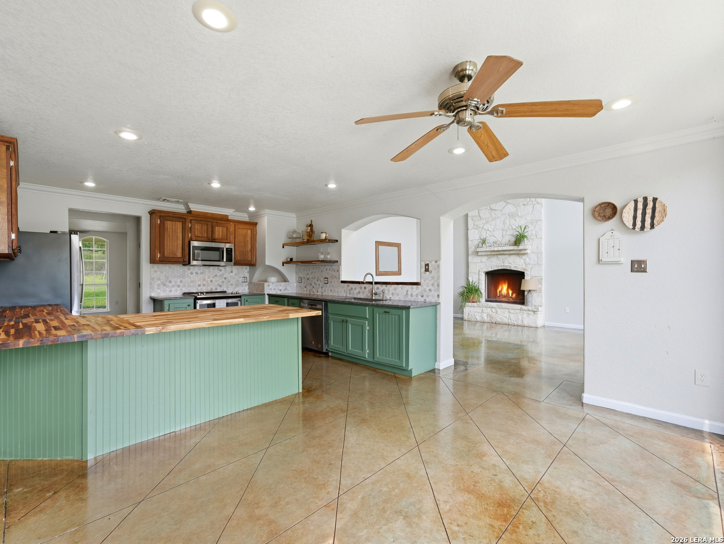 main property photo 10