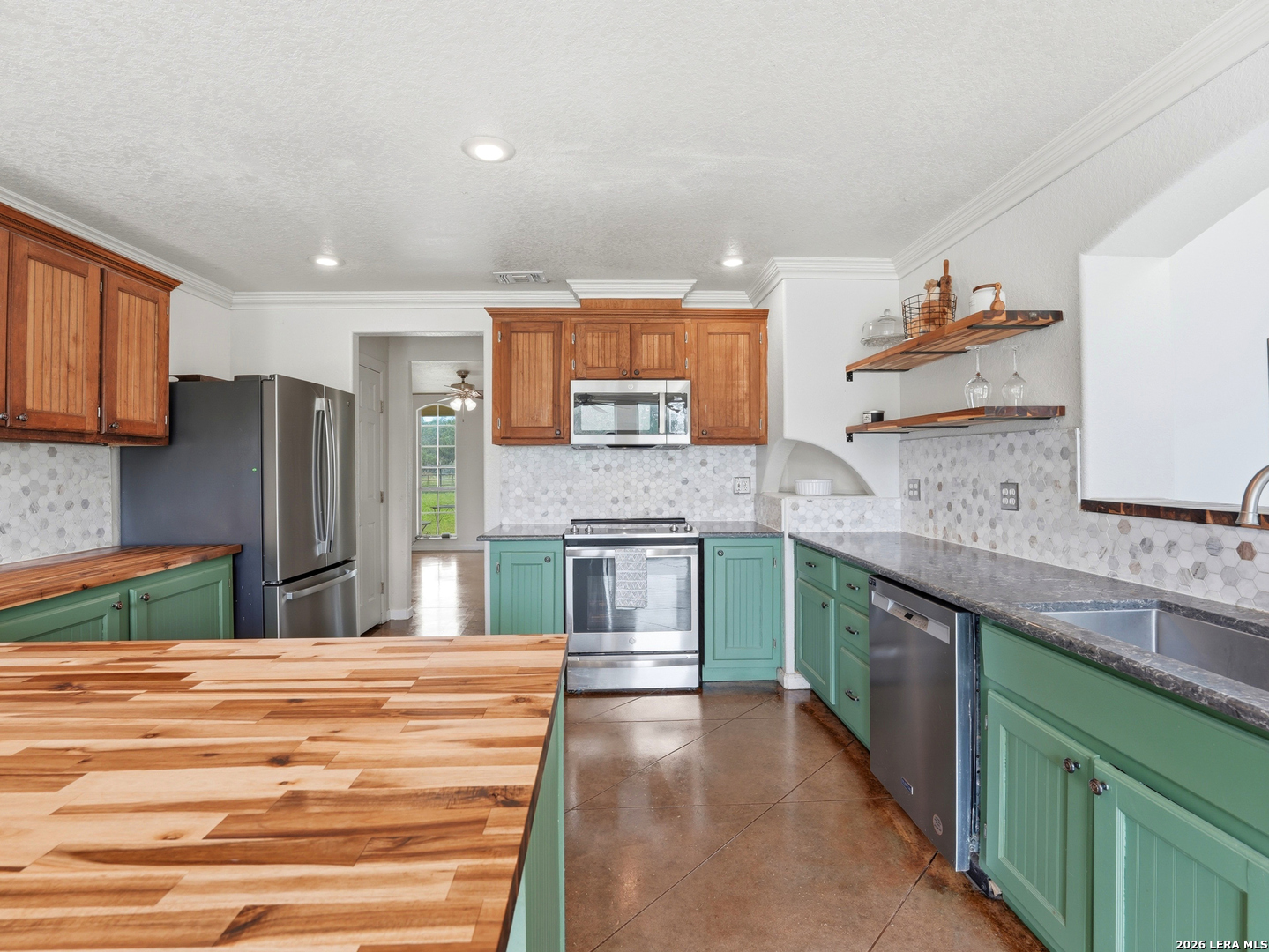 main property photo 15