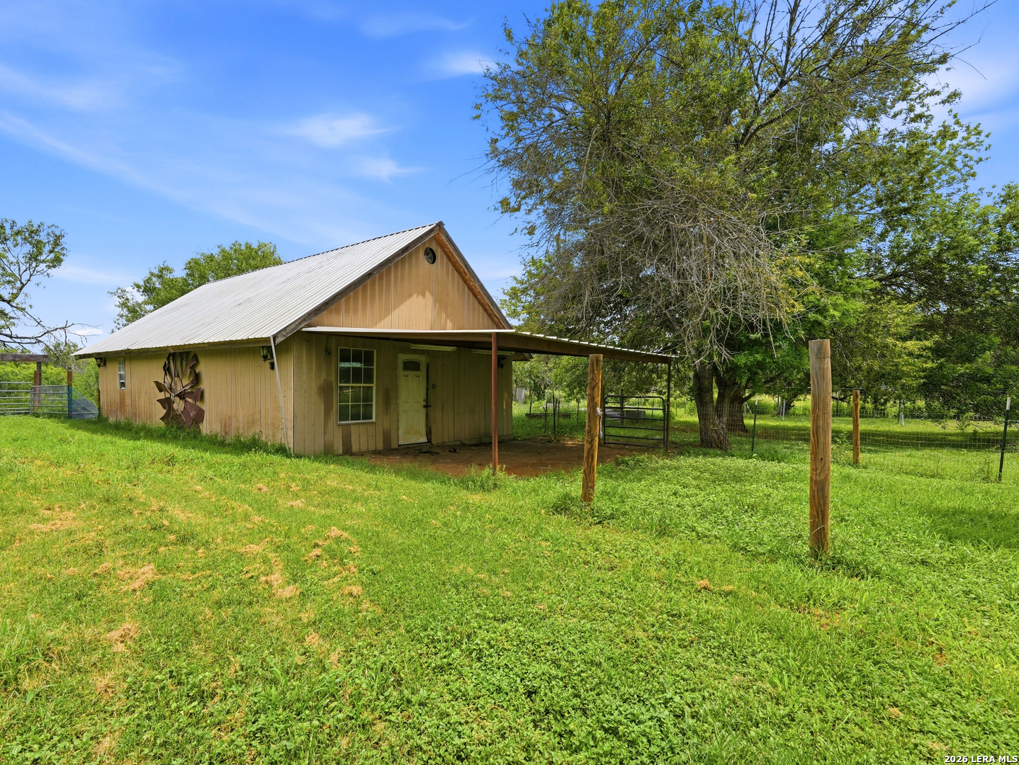 main property photo 39